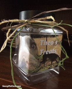 Left side of pet treat jar