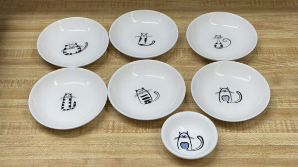 Cute ceramic cat dishes